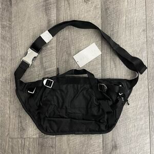 Athleta Excursion Large Belt Bag Black Nylon Fanny Pack Crossbody Sling